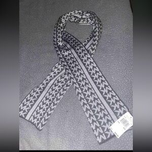 New Michael Kors Scarf